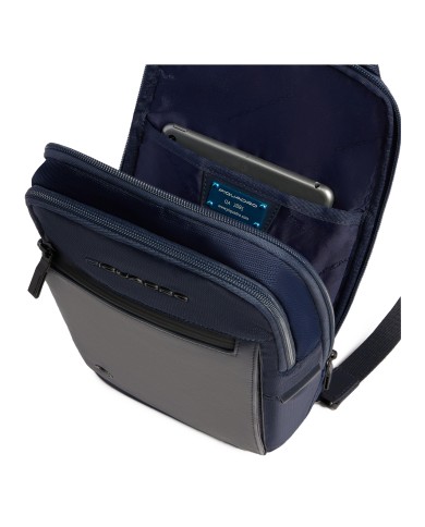 PIQUADRO MONOSPALLA UOMO ORION IN TESSUTO RICICLATO PORTA IPAD MINI BLU CA6625S136 125