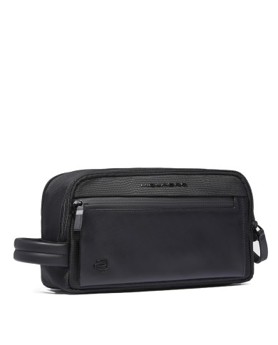 PIQUADRO BAUTY CASE UOMO IN TESSUTO RICICLATO NERO BY6021S136 125